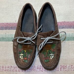 Roper Wom’s 7 Desert Painted Leather Loafers Cowboy Western Skulls Cactus Flower